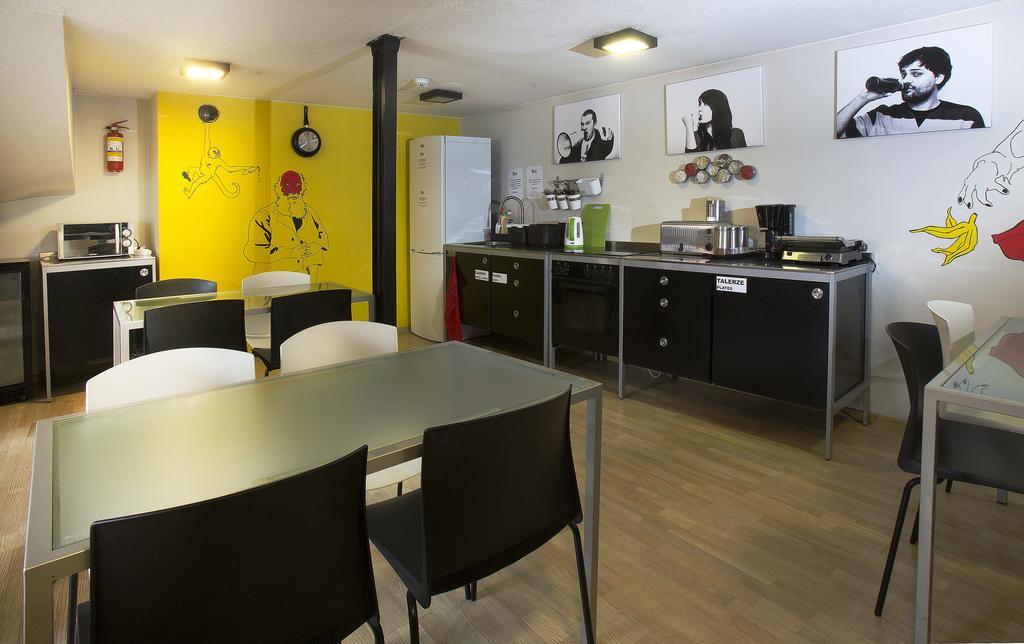 Corner Hostel Wroclaw Ngoại thất bức ảnh